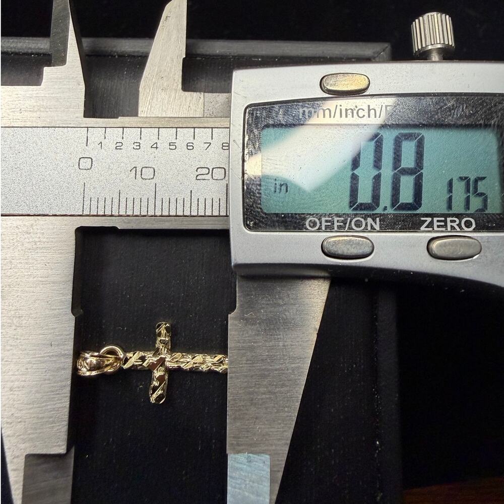 Solid 10k Italian Yellow Gold Nugget Cross Pendant .8" Tall .4" Wide - Picture 5 of 7